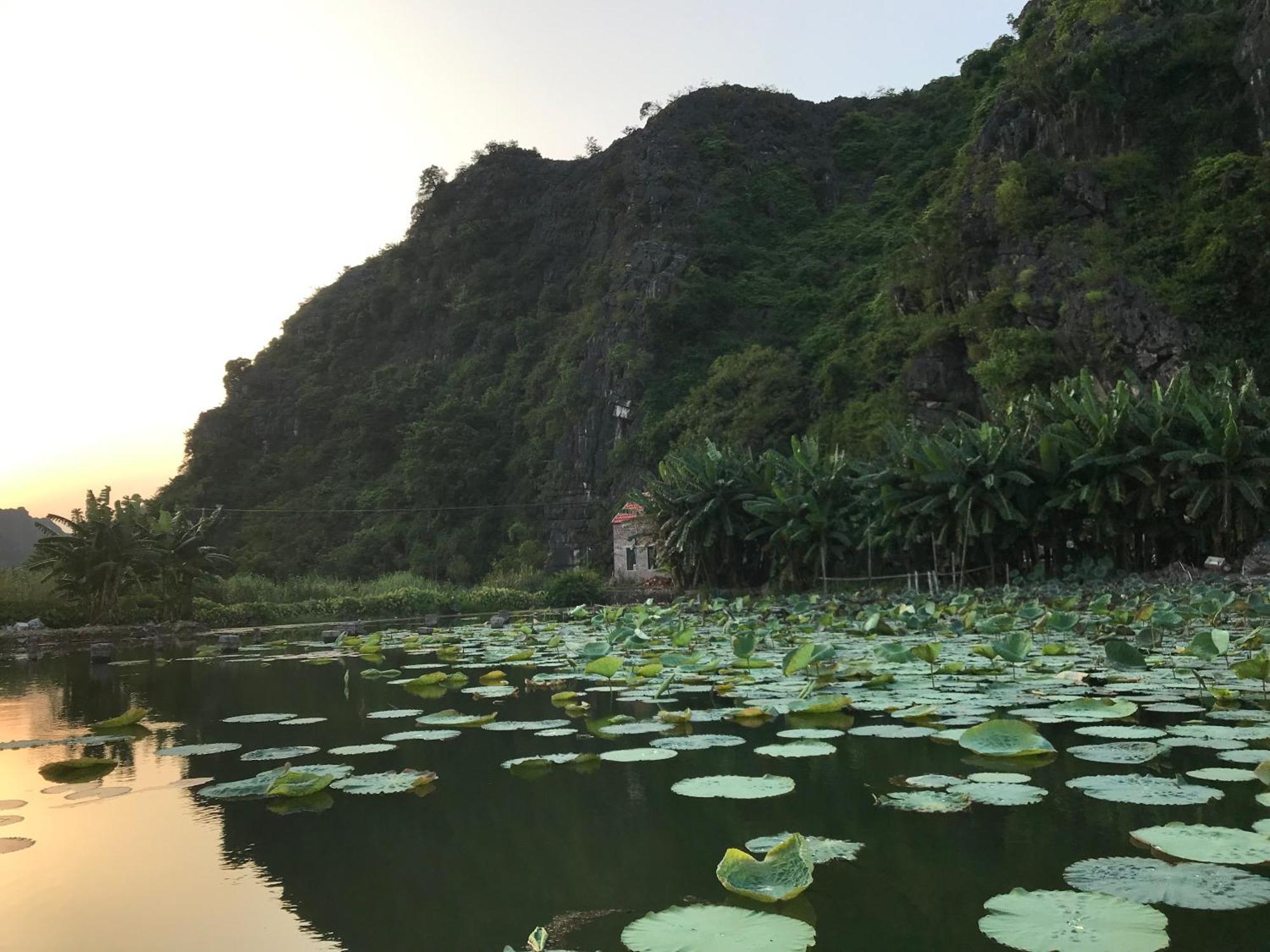 Hotel Trang An Lim Garden Xuan Son Exterior foto