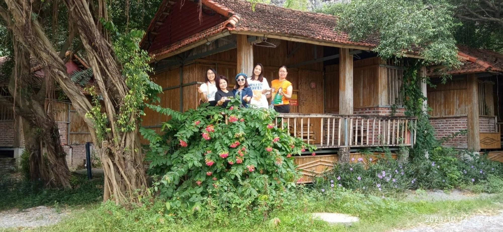 Hotel Trang An Lim Garden Xuan Son Exterior foto